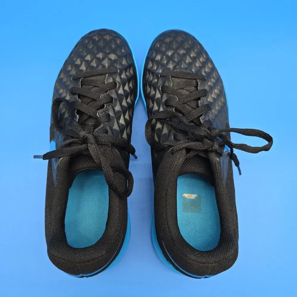Nike Tiempo Legend 8 Club IC Youth 5.5Y Indoor Soccer Shoes Black Blue